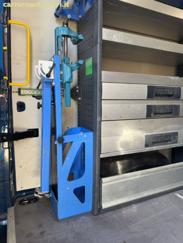 VOLKSWAGEN Crafter usata, con Sistema di navigazione