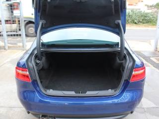 JAGUAR XE usata, con MP3