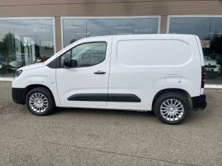 TOYOTA Proace City usata, con Airbag