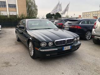 JAGUAR XJ8 3.5 V8 cat EXECUTIVE
