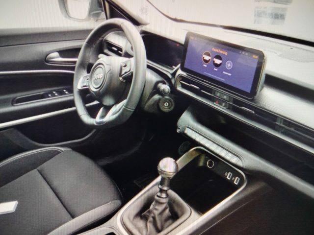 JEEP Avenger usata, con Autoradio