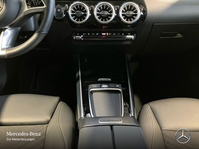 MERCEDES-BENZ EQA usata, con Fendinebbia