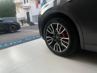 MASERATI Grecale usata, con Telecamera per parcheggio assistito