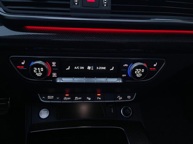 AUDI SQ5 usata, con Park Distance Control