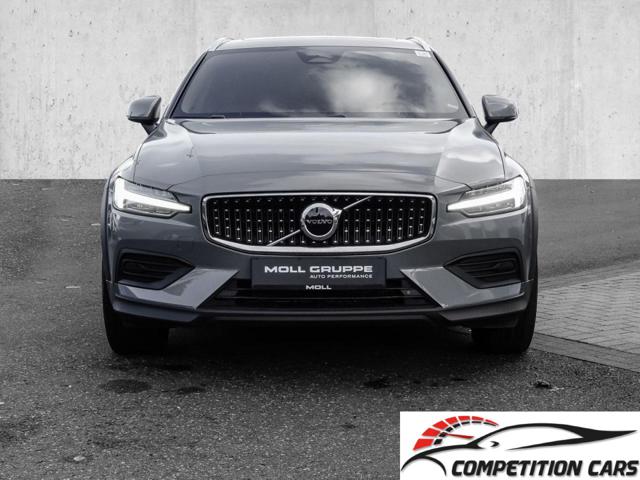 VOLVO V60 Cross Country usata, con Airbag laterali