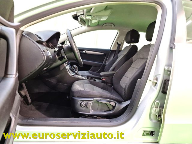 VOLKSWAGEN Passat usata 30