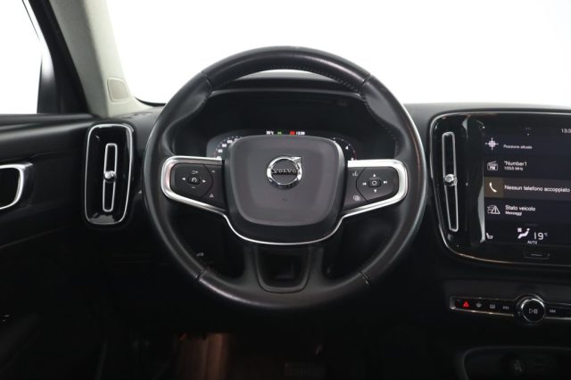 VOLVO XC40 usata 11
