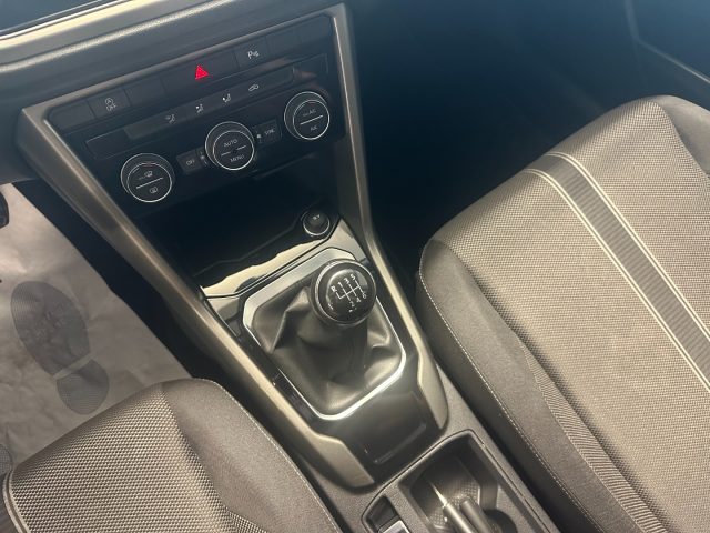 VOLKSWAGEN T-Roc usata, con Autoradio digitale