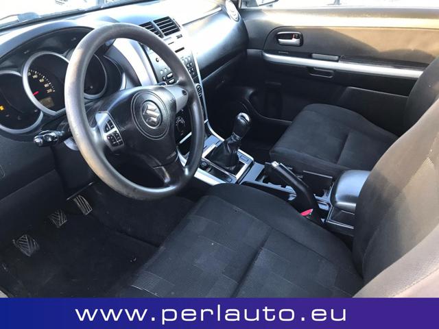 SUZUKI Grand Vitara usata, con Autoradio