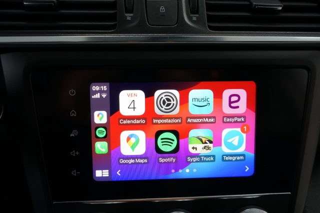 RENAULT Kadjar usata, con Park Distance Control