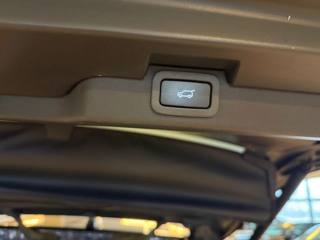 LAND ROVER Discovery usata, con Trazione integrale