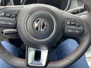MG ZS usata, con Controllo vocale