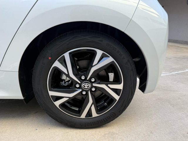 TOYOTA Yaris usata, con Fendinebbia