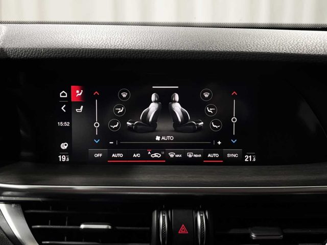 ALFA ROMEO Stelvio usata, con Bluetooth