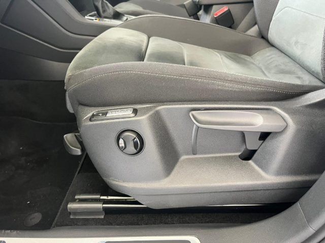 VOLKSWAGEN Tiguan usata, con Adaptive Cruise Control