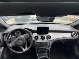 MERCEDES-BENZ GLA 200 usata, con Controllo automatico clima