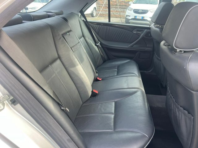 MERCEDES-BENZ E 320 usata, con Fendinebbia
