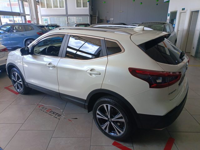 NISSAN Qashqai usata, con Autoradio
