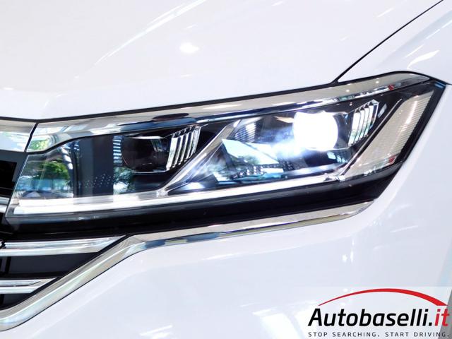 VOLKSWAGEN Touareg usata, con Autoradio digitale