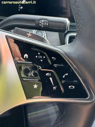 MERCEDES-BENZ V 250 usata, con Autoradio digitale