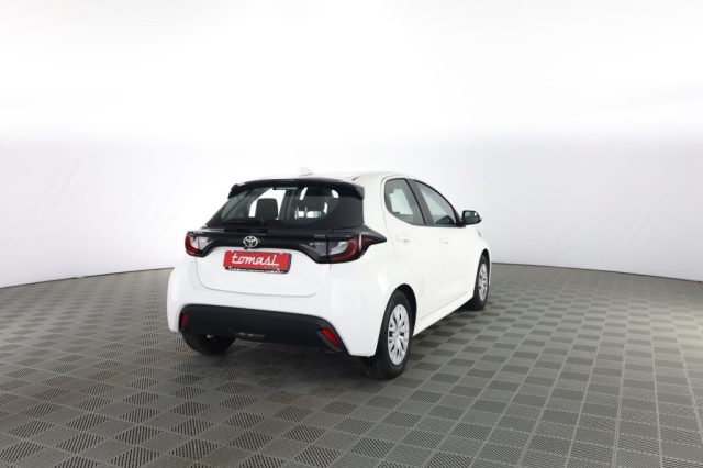 TOYOTA Yaris usata 3