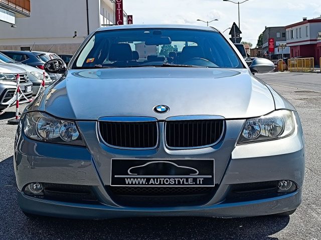 BMW 318 usata, con Volante multifunzione