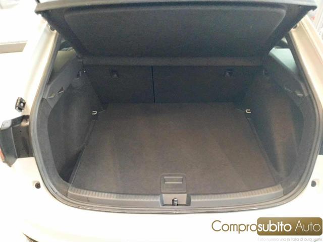 VOLKSWAGEN Taigo usata 34