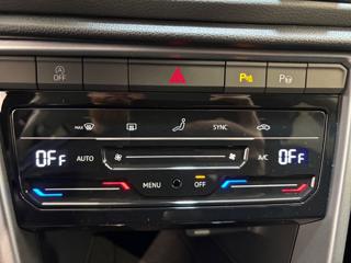VOLKSWAGEN T-Roc usata, con Controllo automatico clima