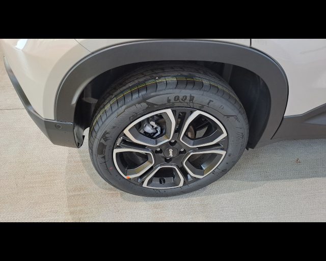 JEEP Avenger usata 21