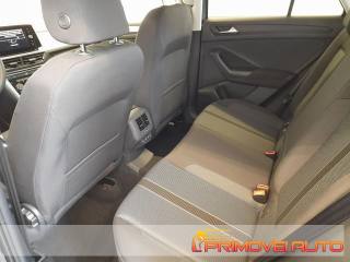 VOLKSWAGEN T-Roc usata, con Autoradio