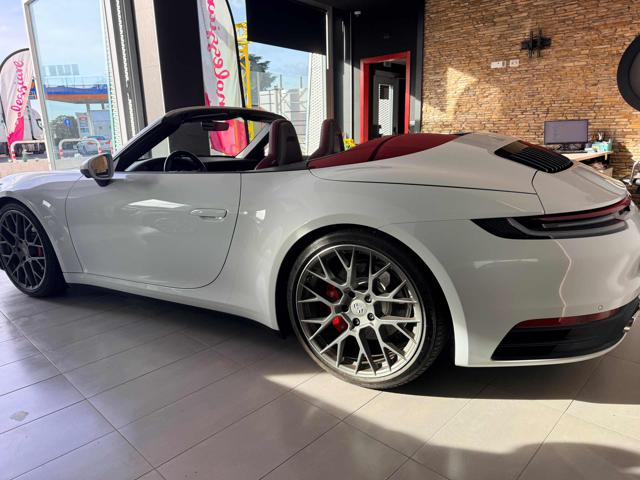 PORSCHE 992 usata, con Park Distance Control