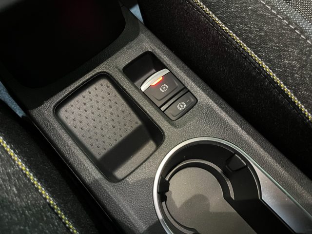 RENAULT Captur usata, con Servosterzo