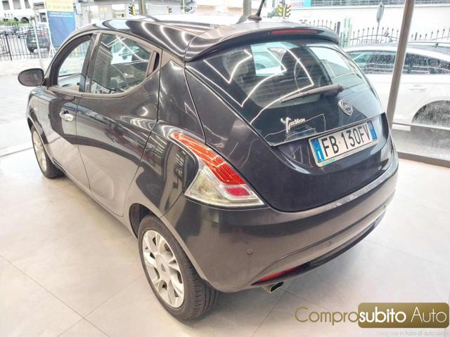 LANCIA Ypsilon usata, con Autoradio