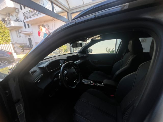 PEUGEOT 2008 usata, con Sistema di visione notturna