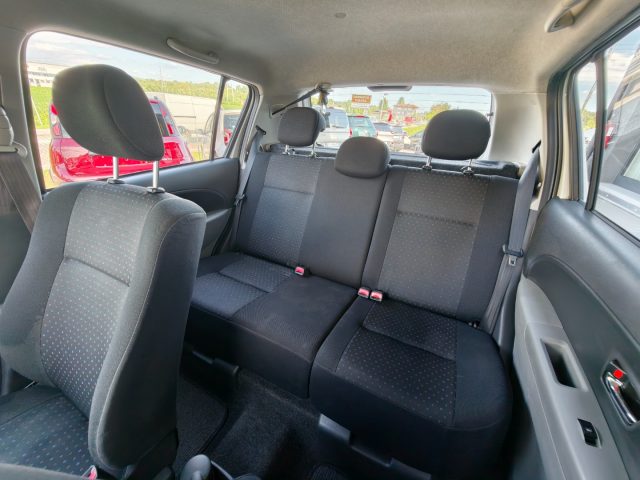 DAIHATSU Sirion usata, con Servosterzo