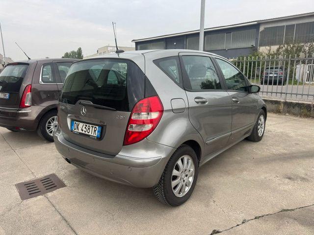 MERCEDES-BENZ A 180 usata, con Autoradio