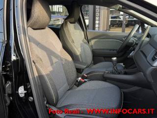 RENAULT Captur usata, con Autoradio