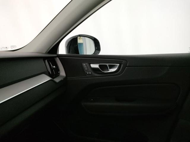 VOLVO XC60 usata, con Luci diurne LED