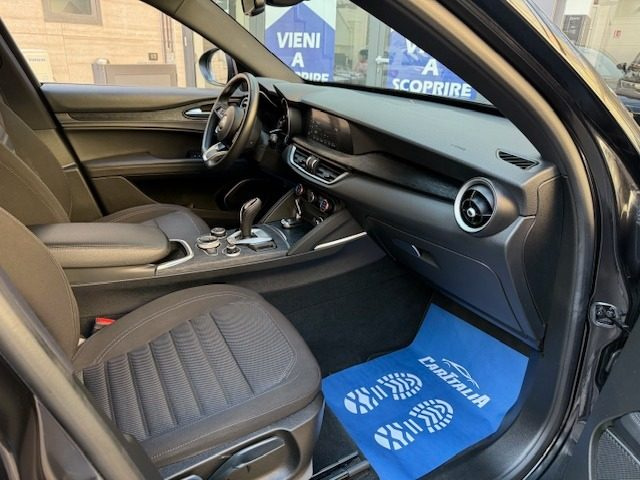 ALFA ROMEO Stelvio usata, con Fari Xenon