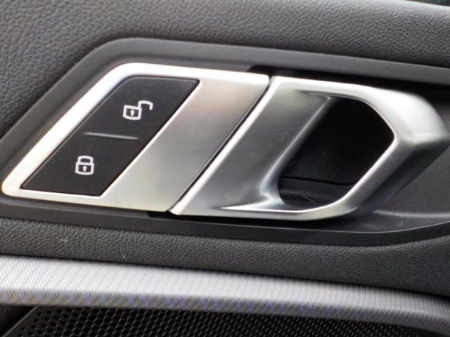 BMW 118 usata, con Telecamera per parcheggio assistito
