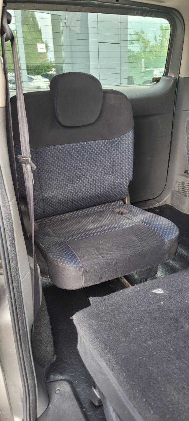 NISSAN Evalia usata, con Chiusura centralizzata