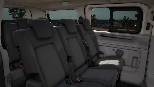 VOLKSWAGEN Caravelle usata, con Chiusura centralizzata
