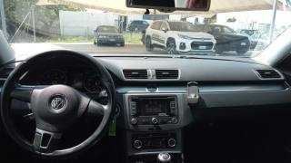 VOLKSWAGEN Passat usata, con Specchietti laterali elettrici
