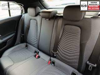 MERCEDES-BENZ A 180 usata, con Sistema di parcheggio automatico