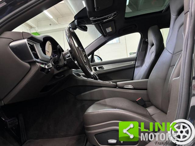 PORSCHE Panamera usata, con Park Distance Control