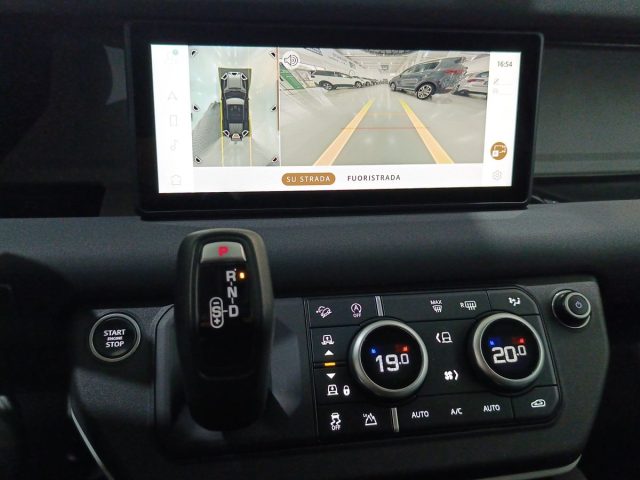 LAND ROVER Defender usata, con Fari LED