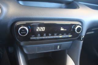 TOYOTA Yaris usata, con Telecamera per parcheggio assistito