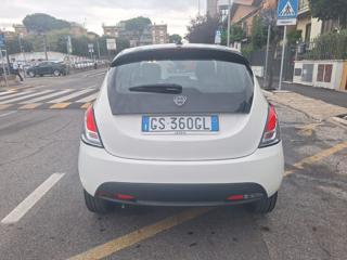 LANCIA Ypsilon usata, con Airbag