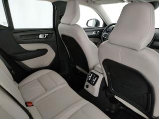 VOLVO XC40 usata, con Autoradio digitale