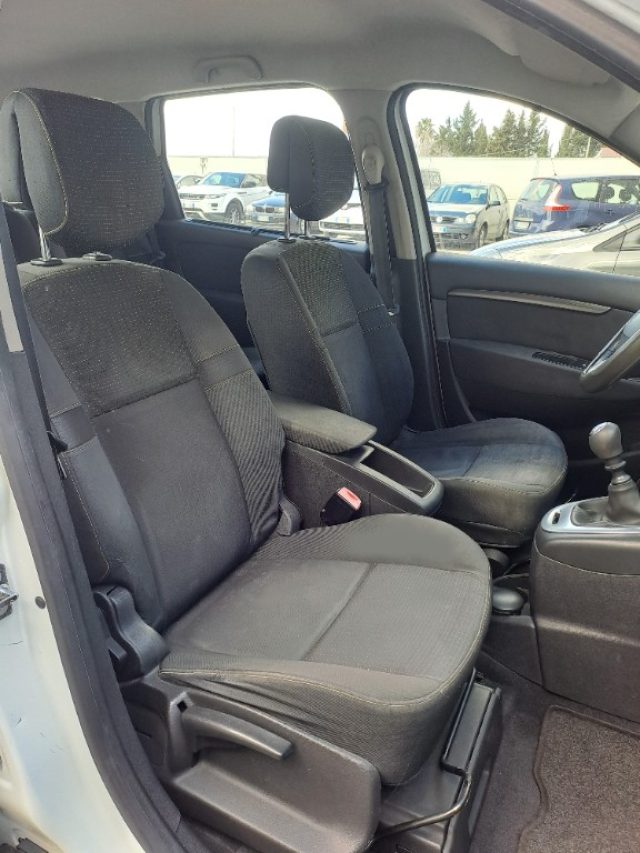RENAULT Scenic usata, con Autoradio